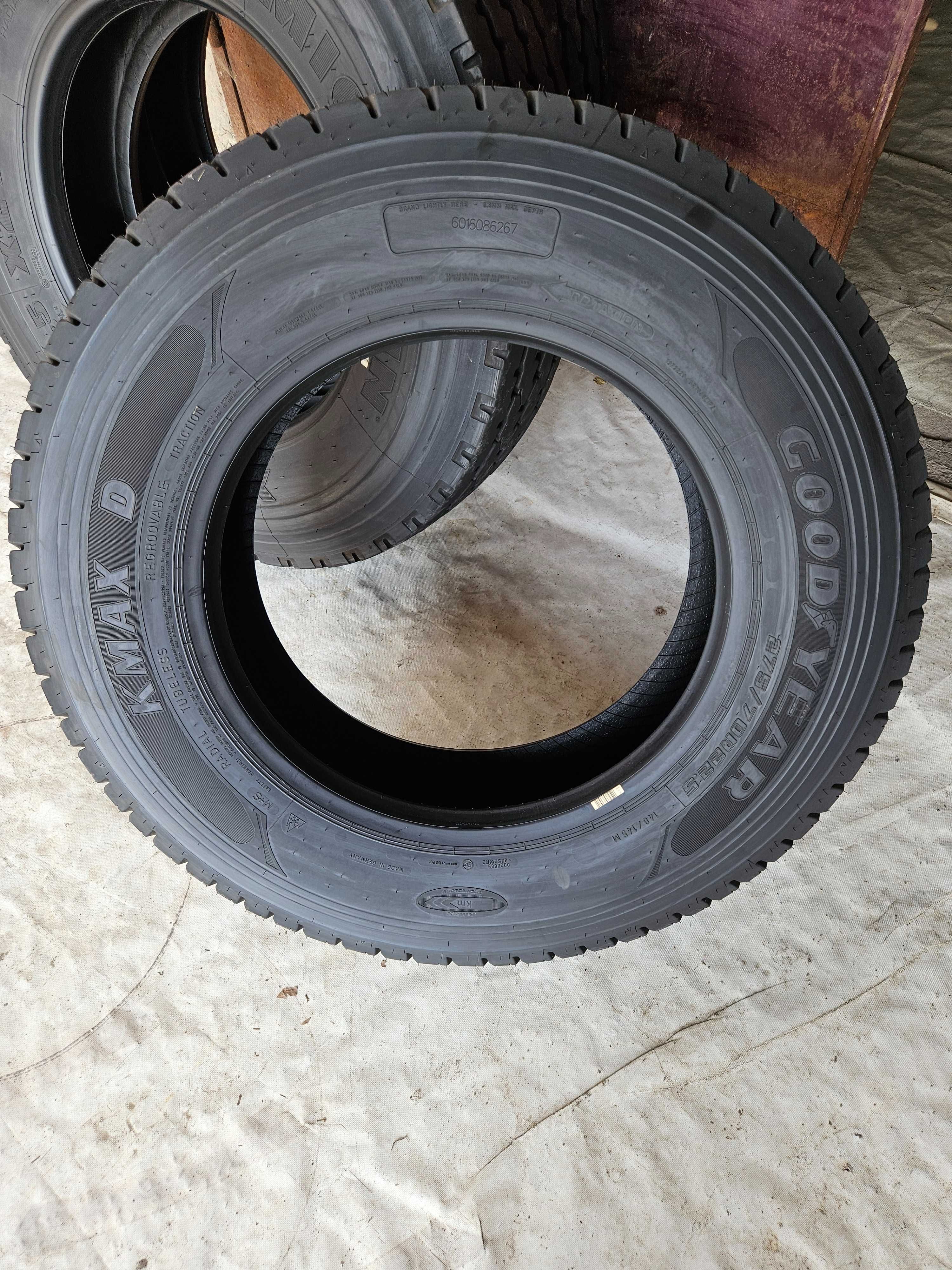 1 Нова тежкотоварна гума 275/70R22.5 Goodyear KMax D 148/145M Germany