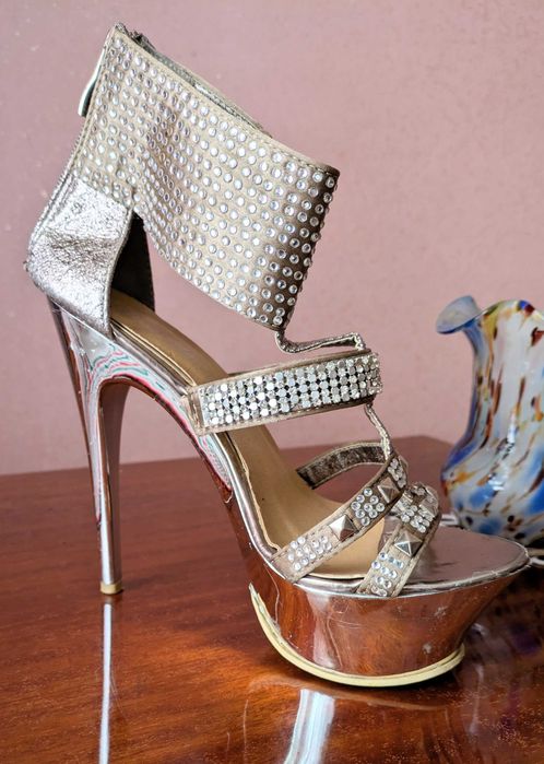 Sandale de lux Best Shoes argintii, cu detalii strălucitoare