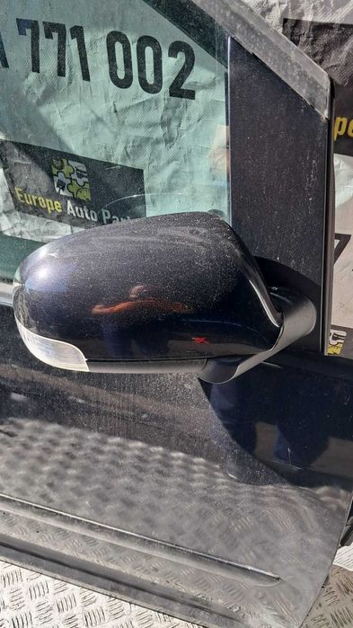 oglinda dreapta VW Touran an 2004