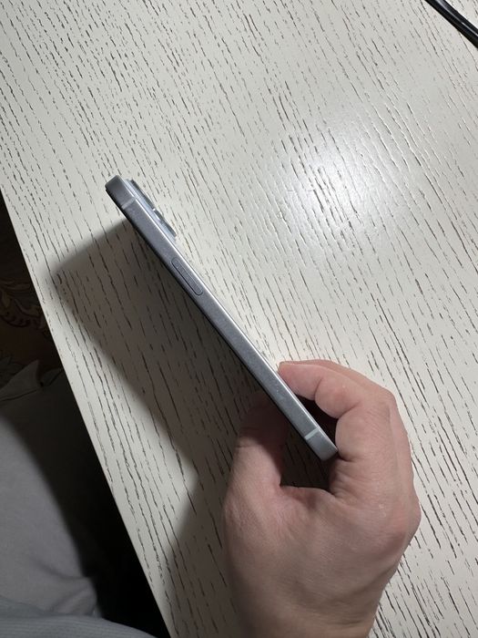 IPhone 15 в отличном состоянии