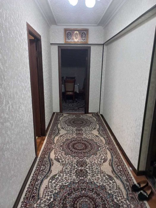 Srochna uy sotiladi 2 xonalik 60 kv