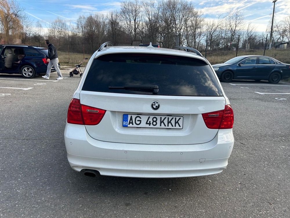 BMW  SERIA 3, 2009