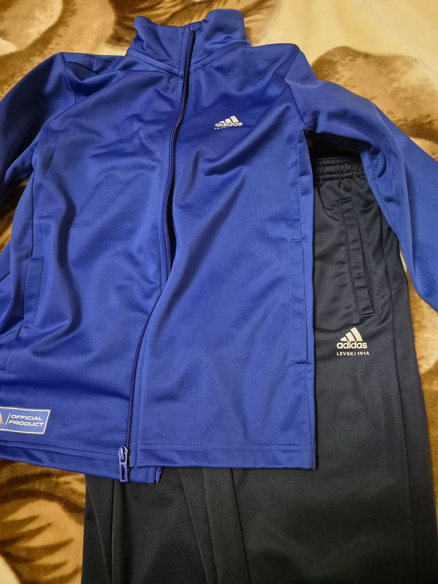 Екип ADIDAS за 12 години