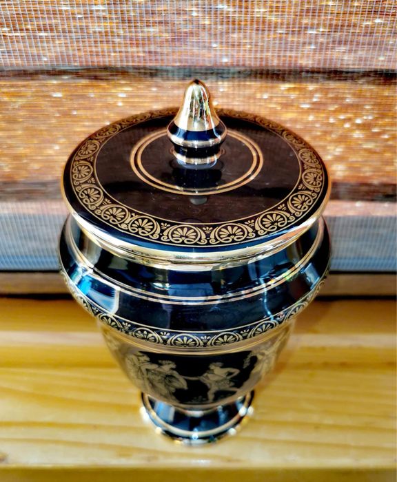 Гръцка ръчно изработена и рисувана ваза от 24-каратово злато