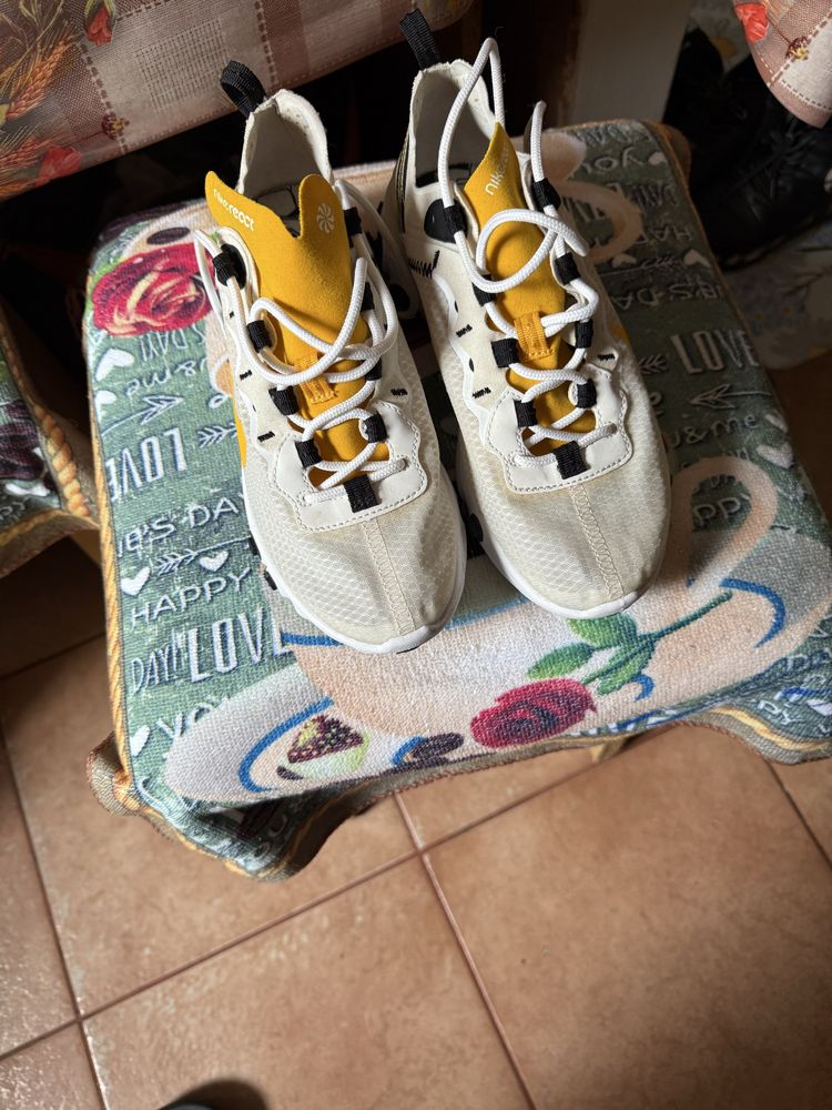 Adidasi nike marimea 38