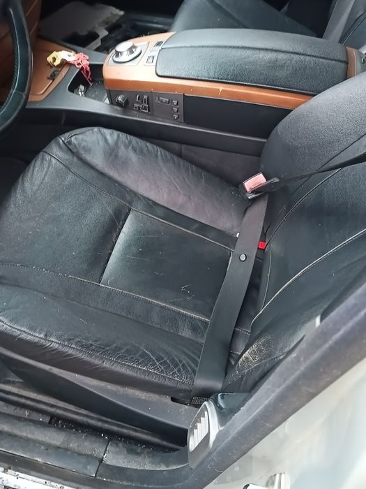 BMW.   e65  740i