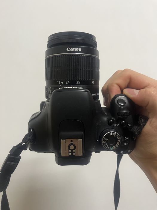 Canon EOS 600D с обектив EFS 18-55mm