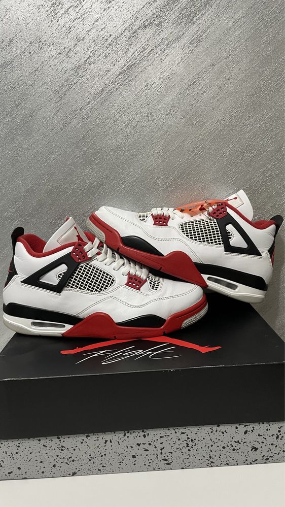 Air Jordan 4 Retro “Fire Red” (2020)