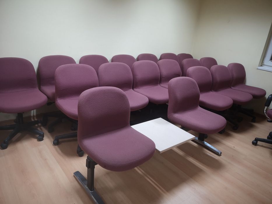 Офис столове - 28 броя + 2 комплекта (2 стола с маса)