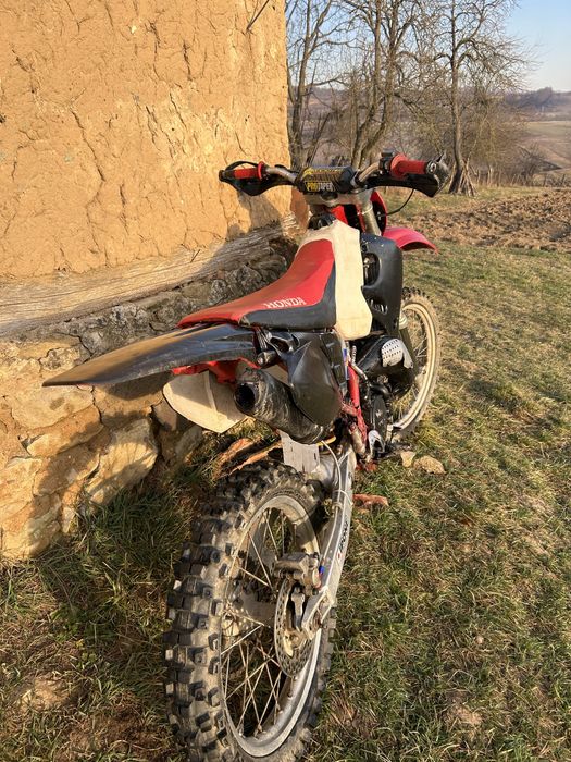Vand sau dezmembrez honda cr 125 defect