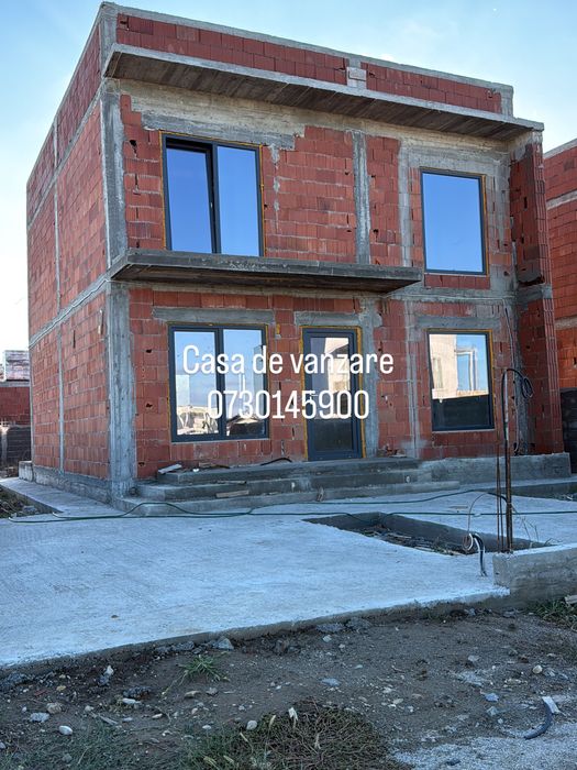 Casa cu etaj zona Selgros