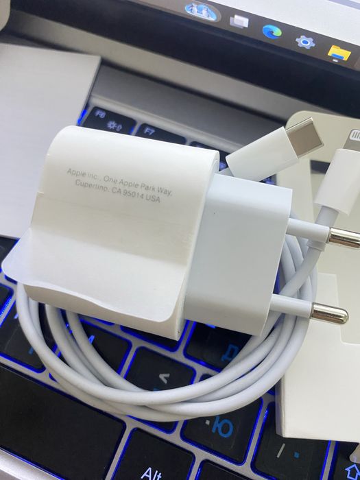 IPhone original zaryadka 100% toza originali garantiya bor.