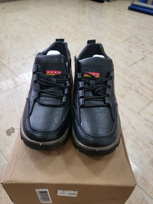 Мъжки обувки различни видове