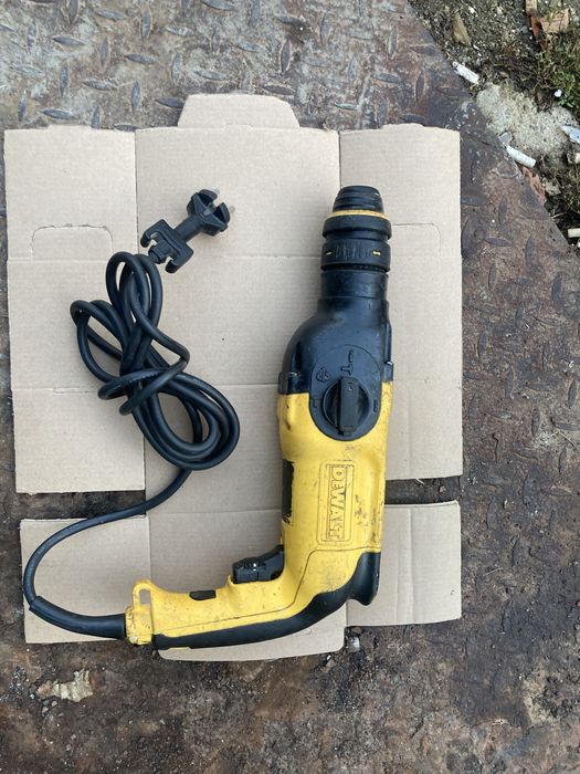 Rotopercutor Dewalt Italia