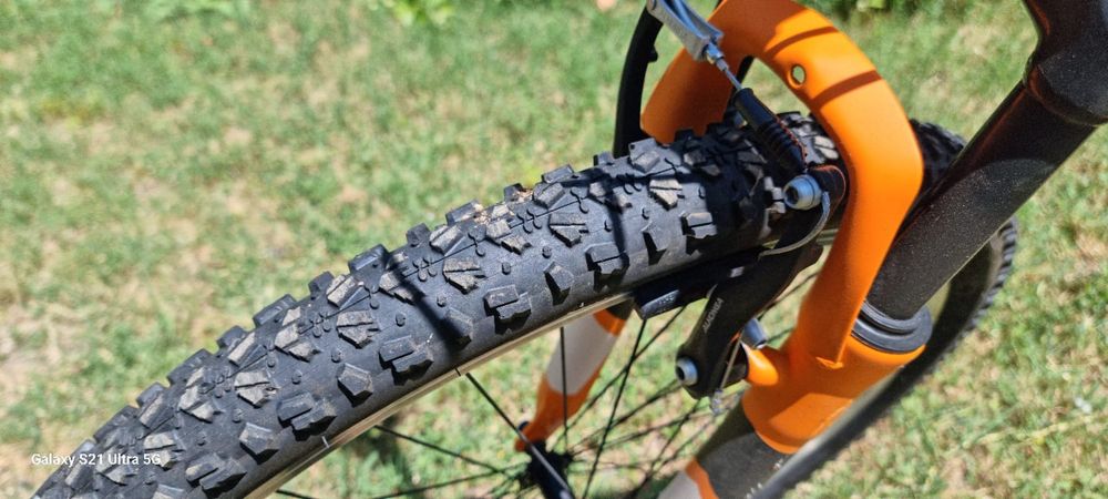 Bicicletă Esperia MTB – 26 inch, perfectă pentru oraș & off-road!