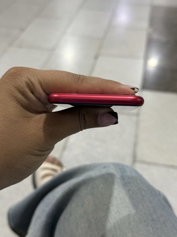 iPhone Se 128Gb americadan kelgan