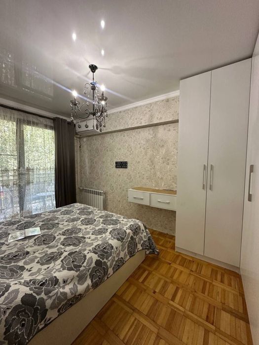 Продается квартира4/3/4 на Ц-4