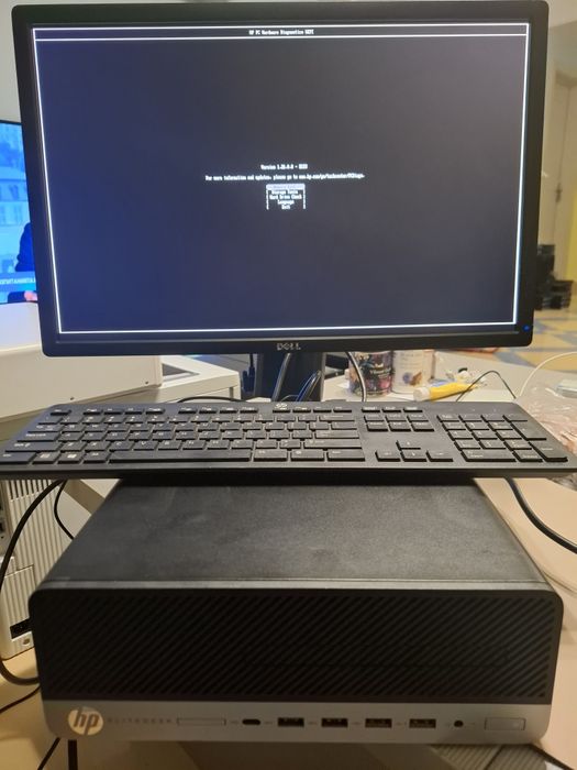 HP EliteDesk 705 G4 SFF-Slim,AMD Ryzen 3 PRO 2200G (3.5/3.7GHz),16GB