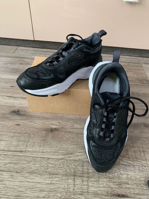 Спортни обувки Puma