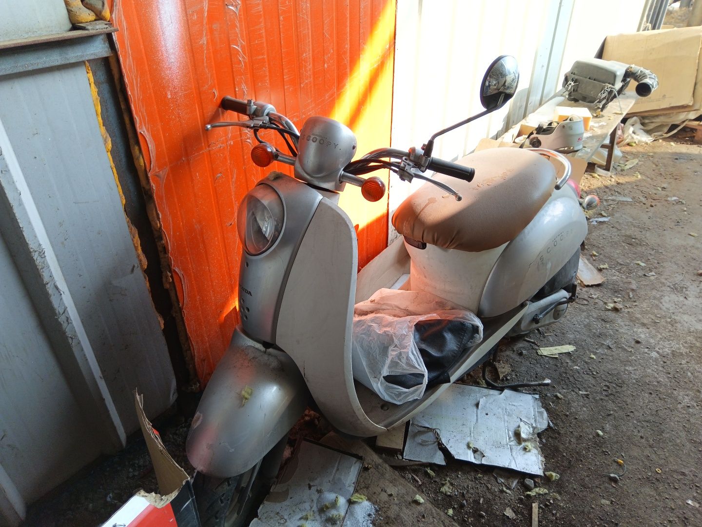 Скутер. Honda scoopy.