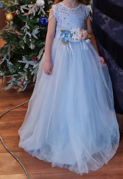 Продам вечернее платье на девочку