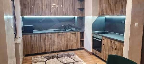 Продава се Тристаен апартамент в Пловдив, Остромила - 116 кв.м за 1768 €/кв.м - Снимка #1