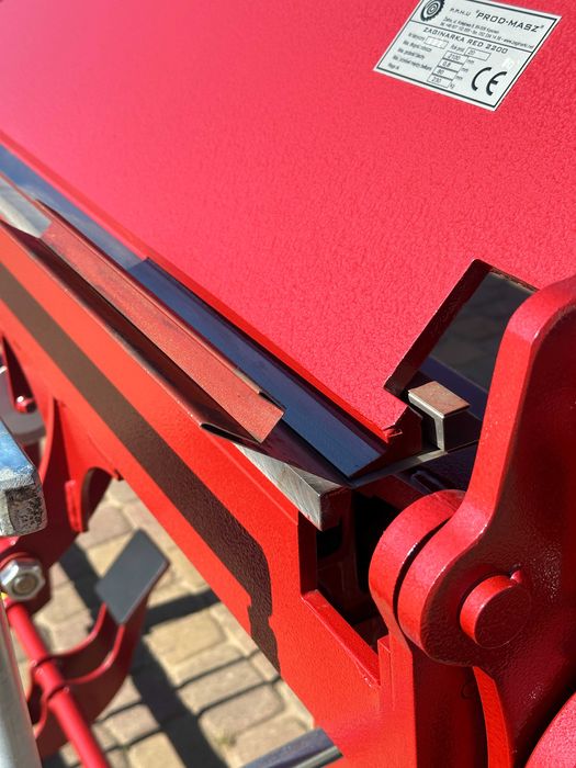 Abkant Mașină de îndoit tablă 2m RED, îndoire din trei părți, ignifugă