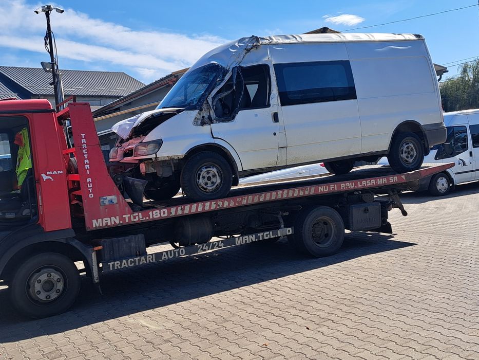 Tractări auto, utilaje si autoutilitare