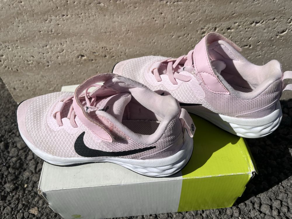 Детски маратонки NIKE