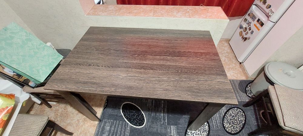 Трапезария маса , 4 стола масив