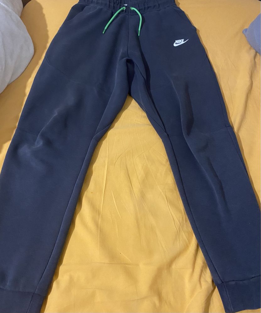 nike tech fleece