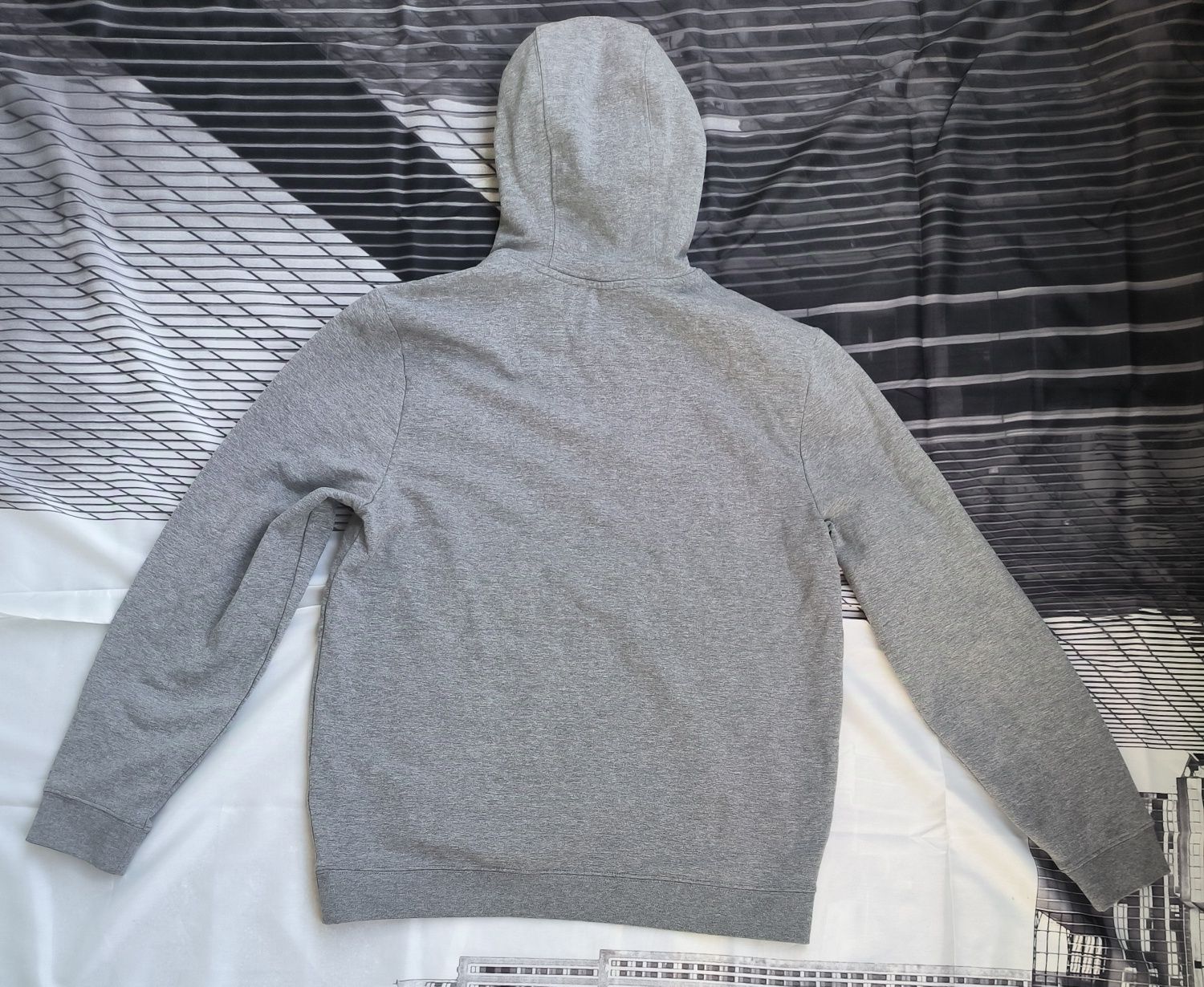 Guess суичър Slim М ново