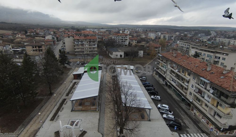 Продава се Магазин в Велики Преслав - 1100 кв.м за 128 €/кв.м - Снимка #5