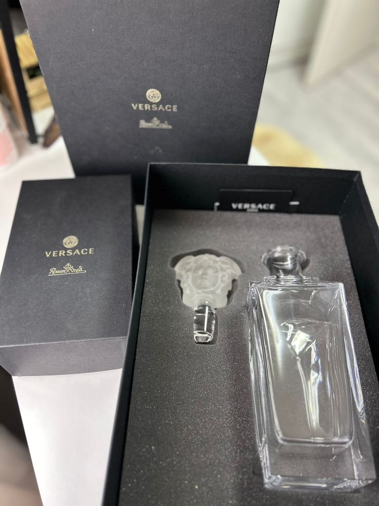 Set decantor si 2 pahare de whisky din cristal VERSACE
