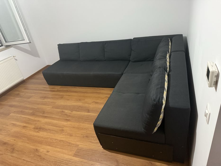Vand canapea-coltar extensibilia cu 2 lazi de depozitare