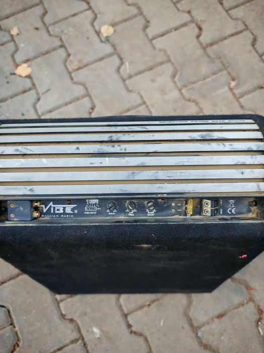 Subwoofer auto activ 900W Vibe