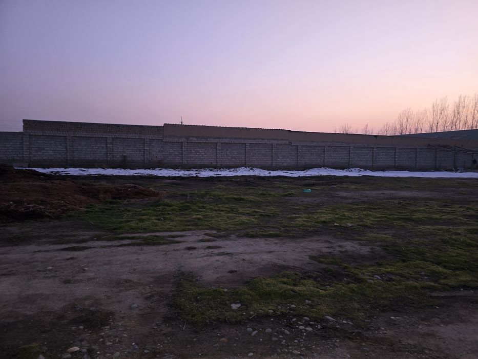 Ишлаб чикариш нотурар 1,1 гектар срочно кадвстри билан  Супер  томонда