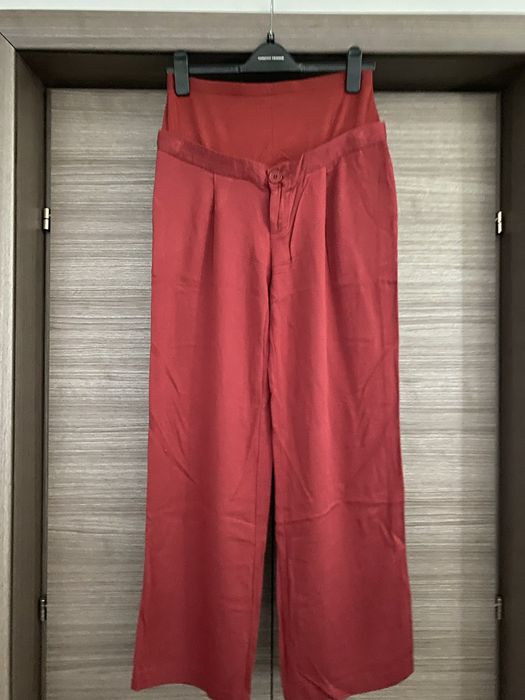 Pantaloni largi gravide