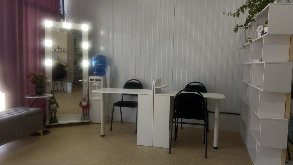 Сдам в аренду места в студии красоты