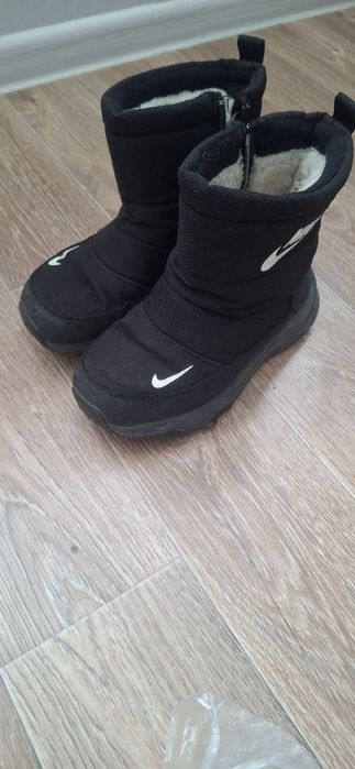 Уги,дутыши на мальчика