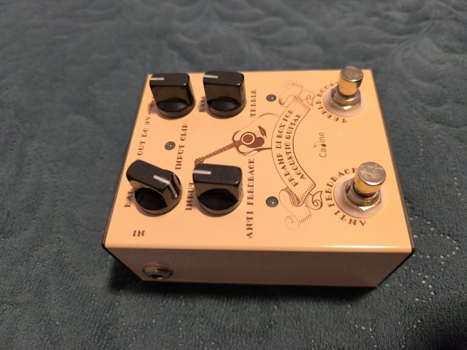 Pedala Preamp & DI Box pentru  Chitara Acustica