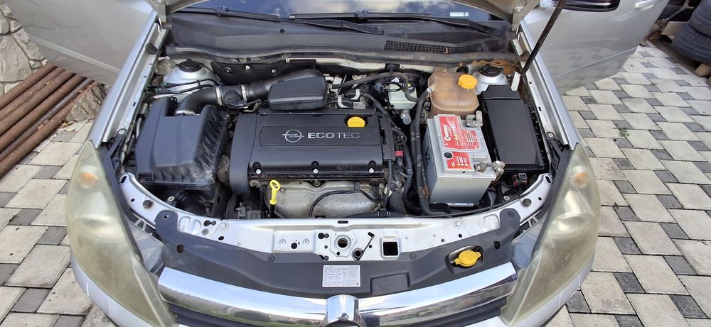 Dezmembrez opel astra 1,6 benzină. Toate piesele disponibile.