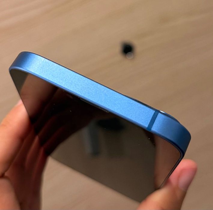 iPhone 13 - отлично състояние