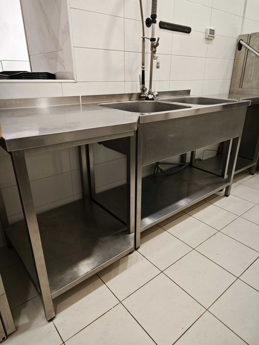 Професионални хладилници и хладилни маси на половин цена