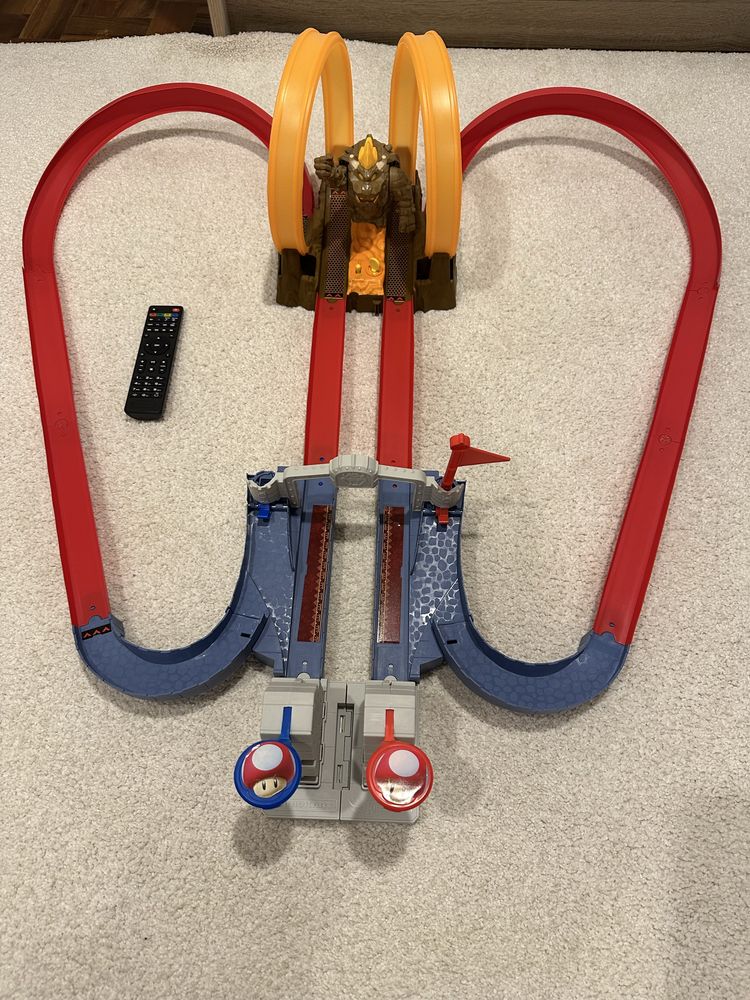 Hot wheels писта super mario