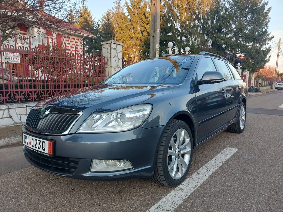 Vind Skoda Octavia 1.4 TSI stare impecabilă tehnic și optic
