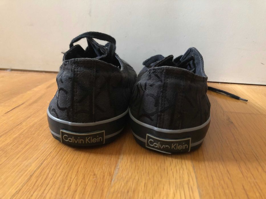 Calvin Klein кецове