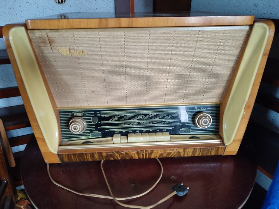 Radio cu pick-up Latvija