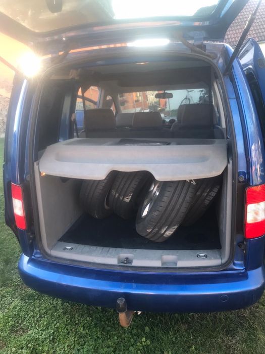 Volkswagen Caddy 2.0 TDI – 105 CP | An 2009 | Stare excelentă!