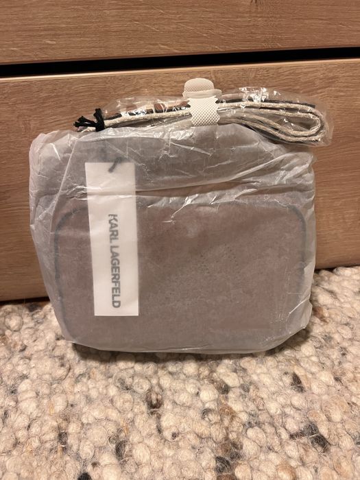 Чанта crossbody на Karl Lagerfeld, естествена кожа, нова